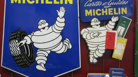 Plaques publicitaires Michelin