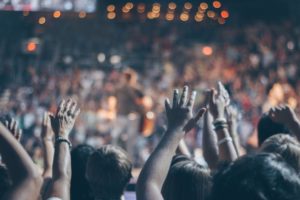 public salle de spectacel Photo Josh Sorenson