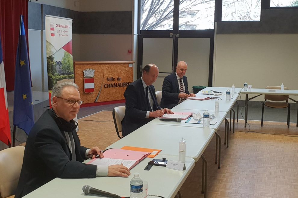Louis Giscard d’Estaing, maire de Chamalières, Philippe Chopin préfet du Puy-de-Dôme et Jean-Paul Villard directeur de la sécurité départementale par intérim