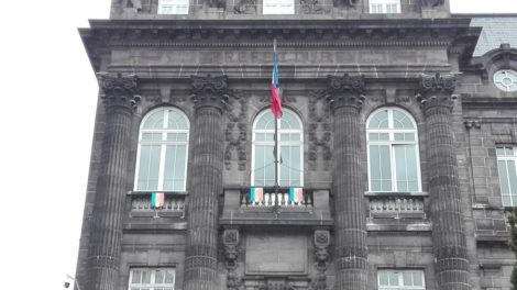 Façade de la Préfecture du Puy-de-Dôme / Photo 7 Jours à Clermont