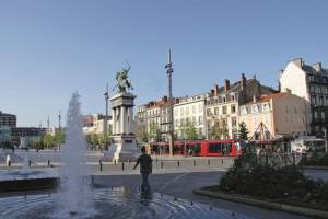 20 balades Chamina pour une évasion qui peut aussi être urbaine / -photo Noël Itier.