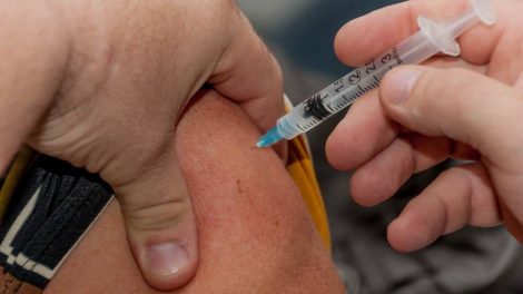 Vaccination : Photo : LuAnn Hunt-Pixabay