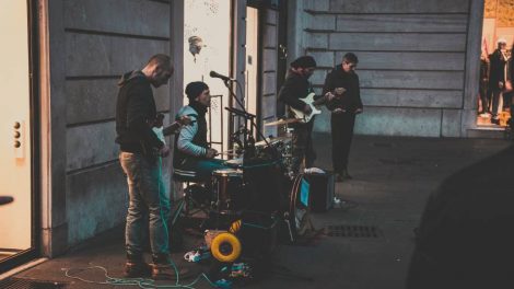 Musiciens dans la rue / Photo : Davi Pimentel -Pexels