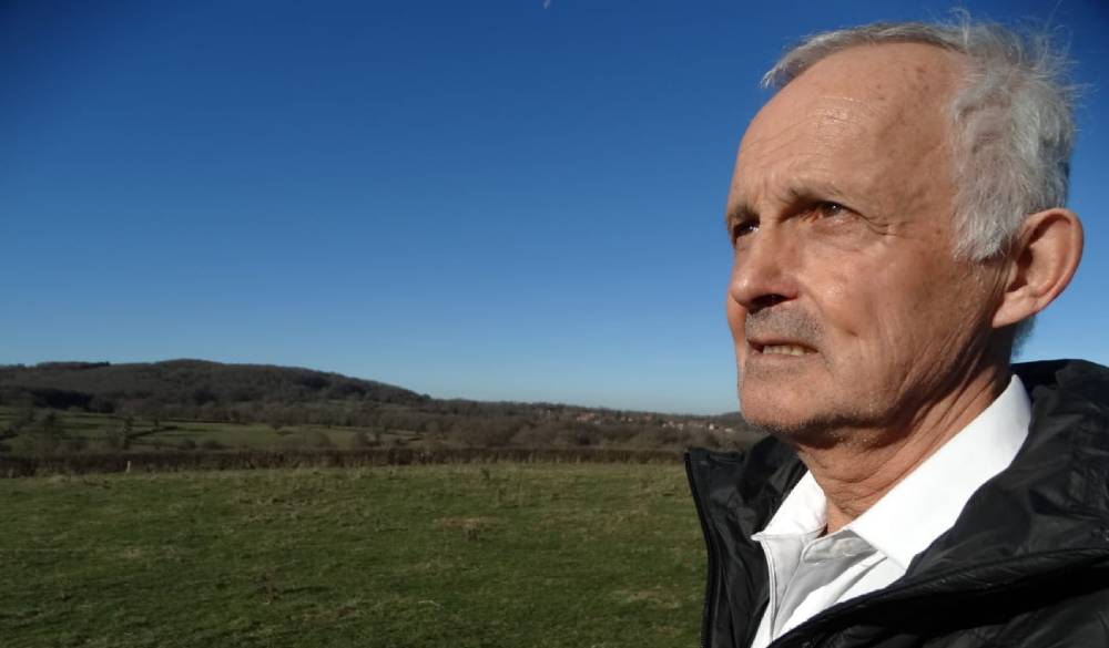 Marc Batard sur ses terres bourbonnaises / Photo Yves Meunier