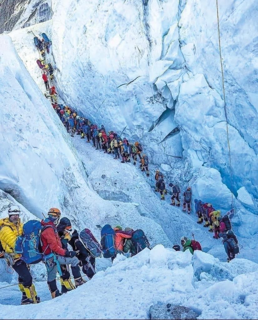 Passage du glacier Khumbu / Photo Marc Batard