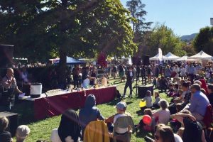 Etonnant Festin Photo L'Etonnant Festin