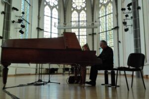 Joel Rigal jouant sur Erard à la Chapelle des Cordeliers / Photo Olivier Perrot
