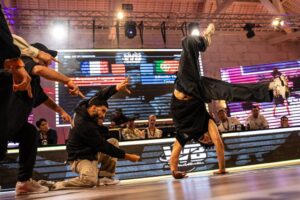 The World Battle / Photo Haru Graphics