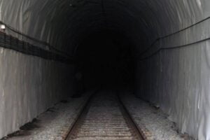 Tunnel / Photo PxHere