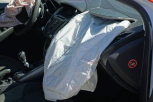 Voiture accidentée / Photo PxHere