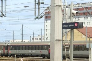 Intercités en gare de Clermont / Photo 7 Jours à Clermont
