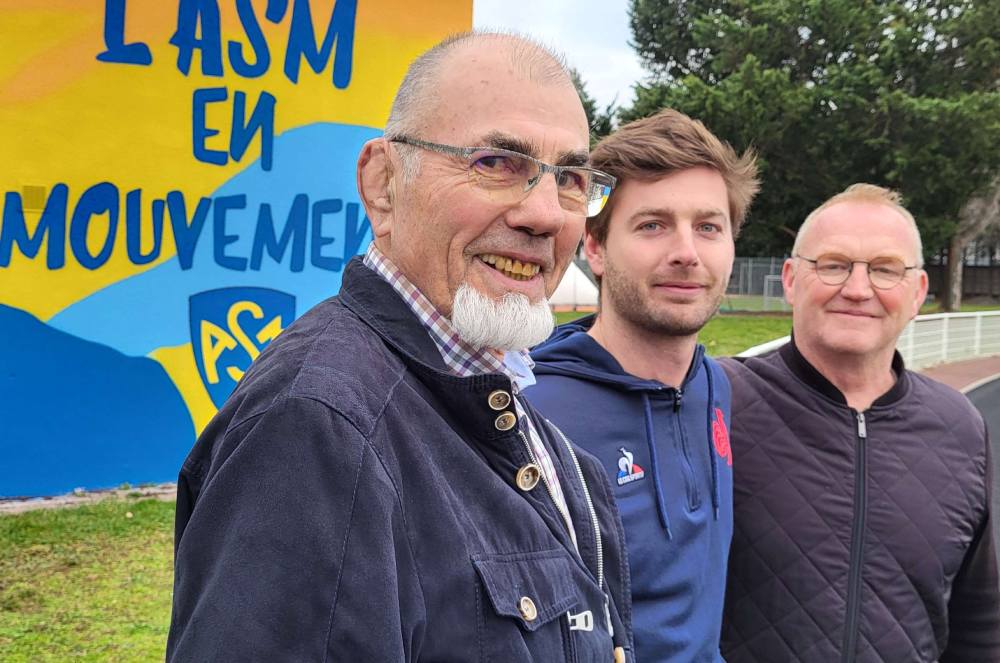 Les trois générations. Henri et Patrick encadrant Benjamin Photo Yves Meunier