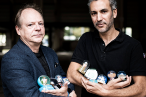 Spectacle boule à neige © Yohanne Lamoulère / Tendance floue