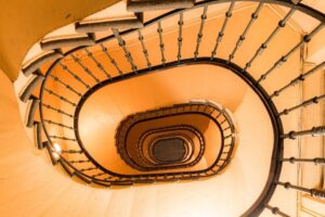 cage d'escaliers en spirale