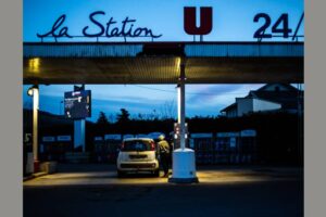 Claire Jachymiak "En grande pompe"