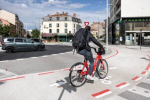 Cycliste Rond-Point des Carmes Photo David Gonthier