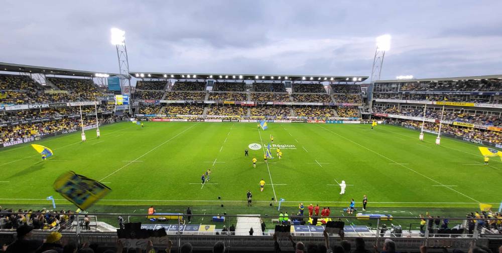 Le stade Michelin au complet /  Photo Yves Meunier