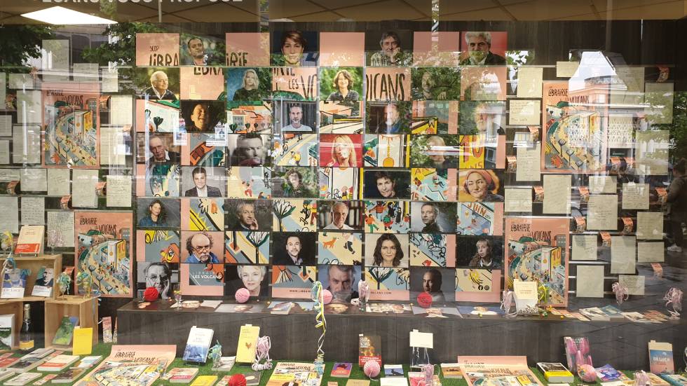 Vitrine 10 ans de SCOP - Librairie Les Volcans Photo 7 Jours à Clermont