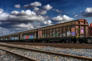 Wagons de marchandise / photo Tama66-Pixabay