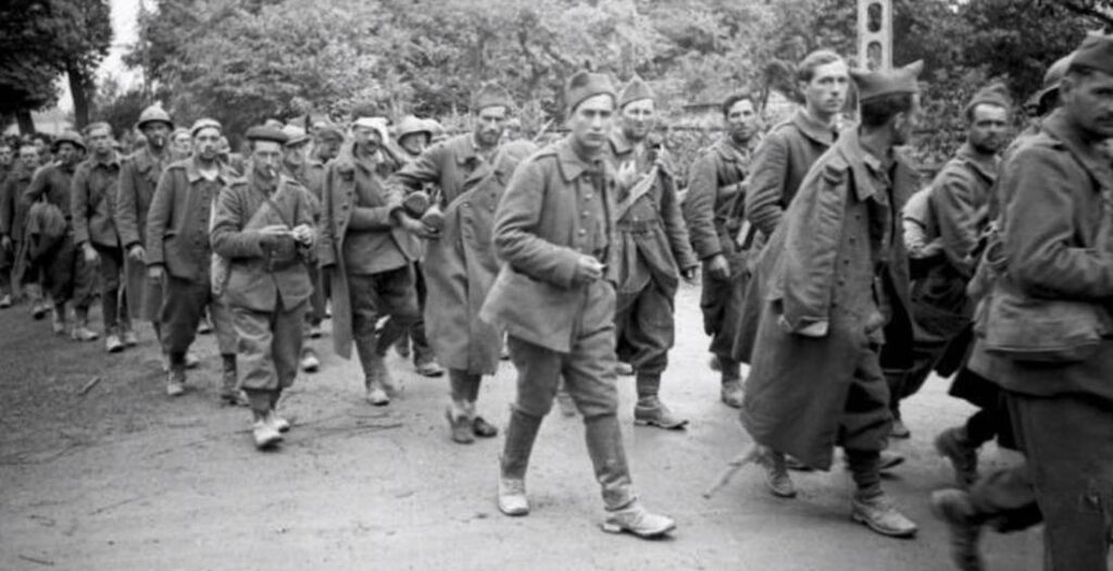 Mai 1940, Prisonniers français d’une étrange défaite / Photo Archives fédérales allemandes