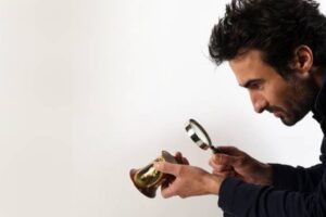 Alain Courtadon, commissaire priseur présent pour les Journées d'expertises / Photo Ivoire Clermont