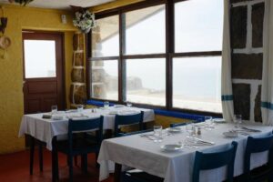 Décors de "Dans la nuit Mozambique" de Laurent Gaudé par la Cie DF