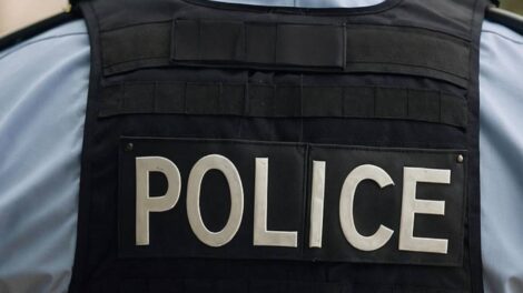 Policier en uniforme / Photo Gerd Altmann - Pixabay