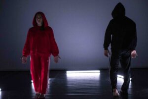 Le Petit Chaperon Rouge Cie Sylvain Huc / Photo Lauran Chourrau