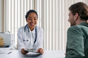 Médecin / Photo Cottonbro-Pexels