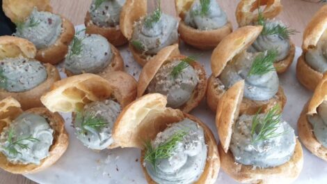 Choux à la Fourme d'Ambert, création du chef Pierre Artige