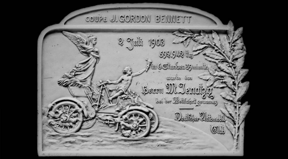Plaquette prussienne de la Coupe Gordon-Bennett 1903. © Agence Rol - BnF