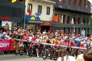 Départ du Tour femmes en 2023 / Photo 7 Jours à Clermont