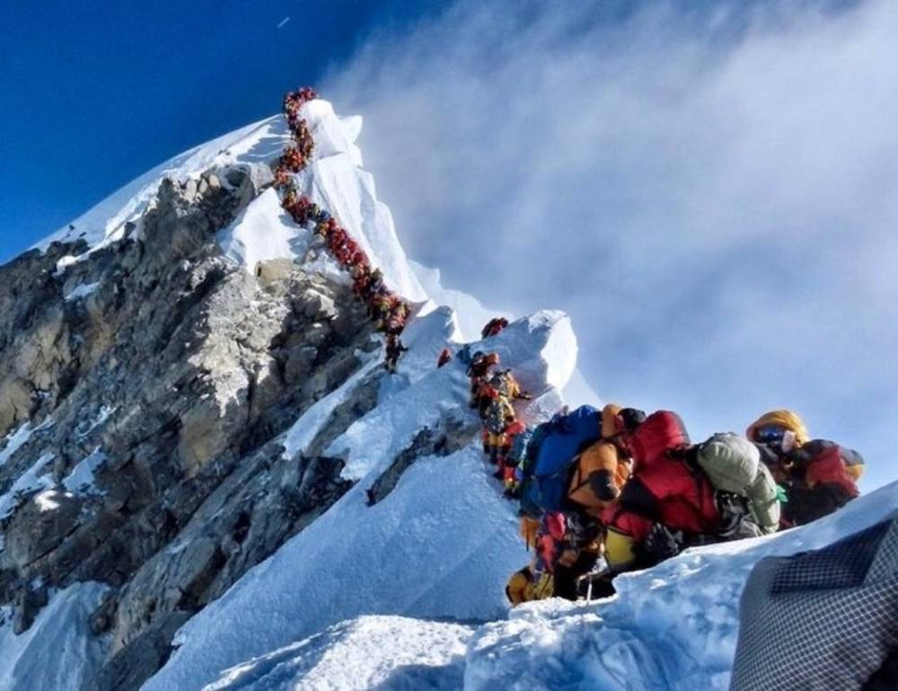 Embouteillage au sommet / Photo Nirmal Purja MBE