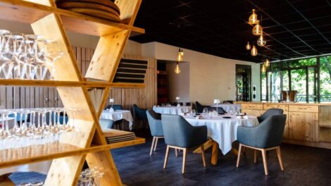 Salle du restaurant L'Atelier Yssoirien / Photo (c) L'Atelier Yssoirien