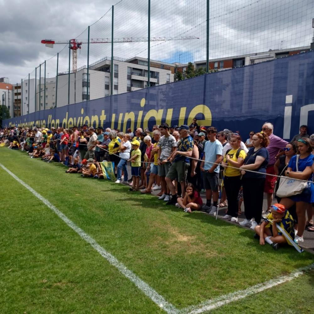 Supporters et public, entrainement ASM été 2025 / Photo P. Thivat