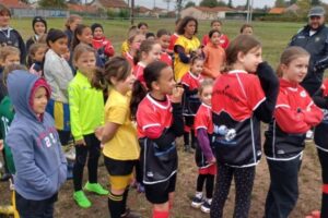 Jeunes joueuses de rugby / Photo P. Thivat