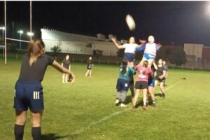 Les Lionnes sur le terrain / Photo P. Thivat