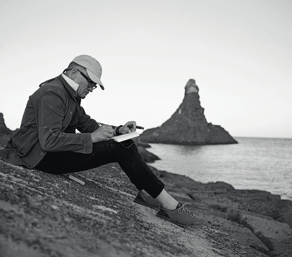 S Tesson Faraglione Grande dei Ciclopi copyright Thomas Goisque