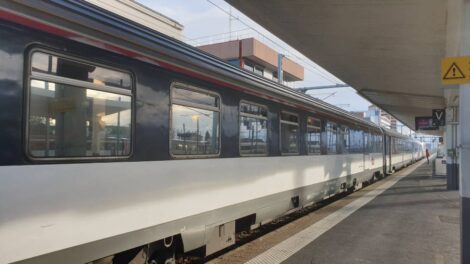 Intercités en gare de Clermont Photo 7 Jours à Clermont