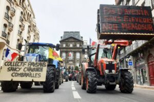 Manifestation d'agriculteurs Photo 7 Jours à Clermont