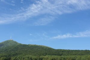 Le puy de Dôme depuis la fontaine du Berger / Photo 7 Jours à Clermont