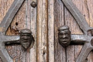 Couverture du livre Le Puy de Dôme insolite