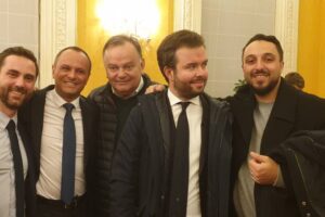 Julien Bony, nouveau maire de Clermont et sa garde rapprochée Photo 7 Jours à Clermont