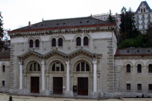 Les thermes de Chatel Guyon bientôt dans Des Racines et des Ailes / Photo Base Mérimée Ministère de la Culture