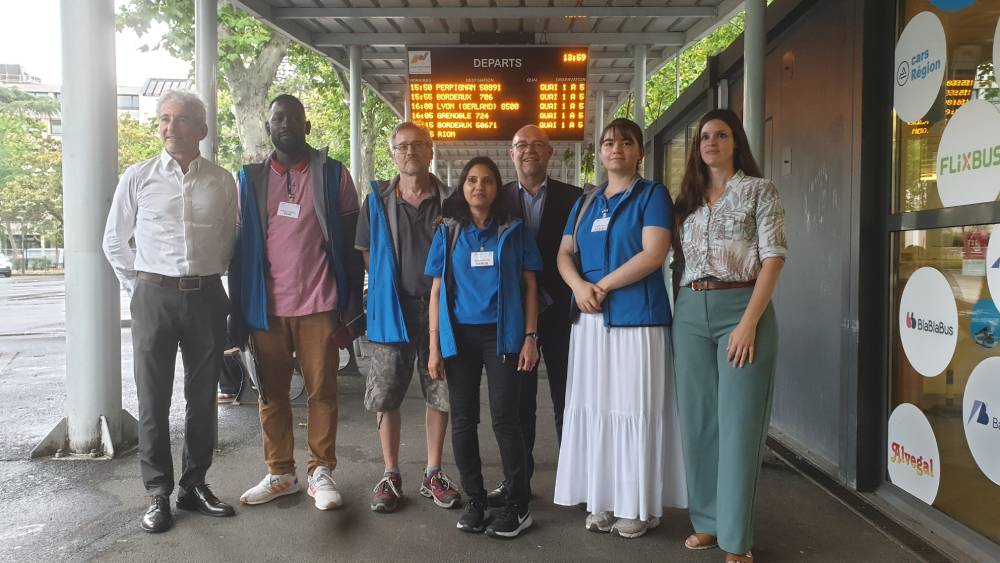 Equipe de la Gare Routière Photo 7 Jours à Clermont