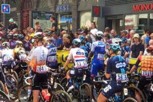 Le Grand départ du Tour féminin en 2023 boulevard