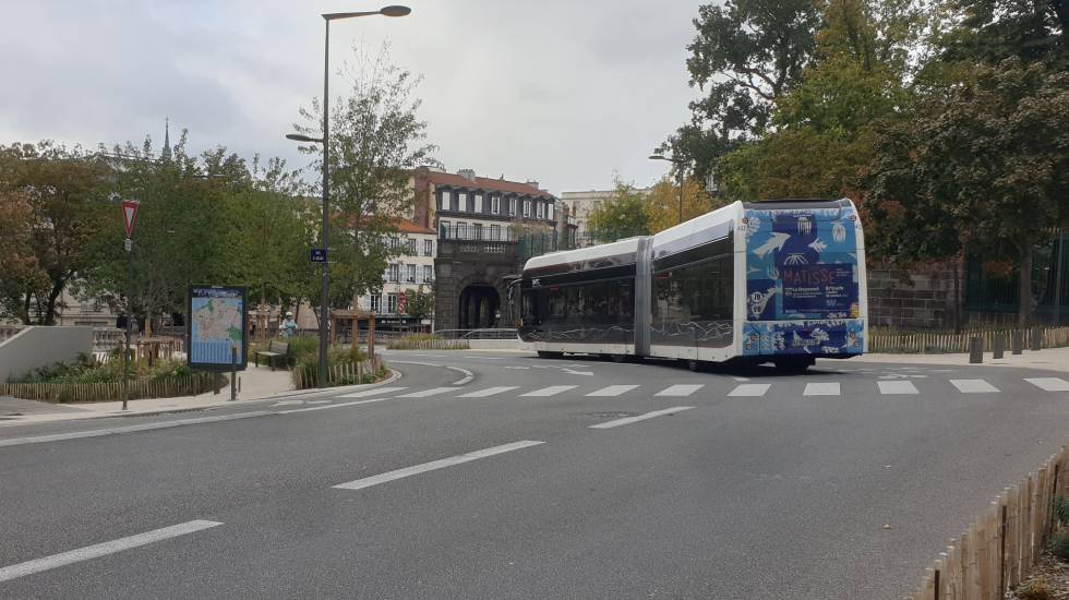 Trambus boulevard Desaix Photo 7 Jours à Clermont