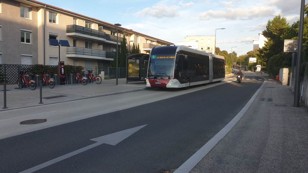 trambus rue de l'Oradou Photo 7 Jours à Clermont